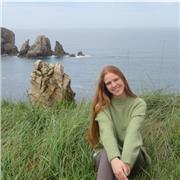 Tengo 21 años titulada en Eso y Bachillerato de Humanidades.